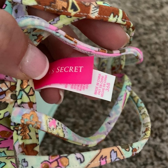 Victorias Secret Bikini bundle - Picture 3 of 8